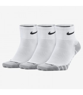 nike dry lightweight quarter